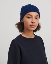 Load image into Gallery viewer, LAMBSWOOL BEANIE - ROYAL BLUE