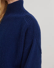 Load image into Gallery viewer, LAMBSWOOL RIB SWEATER - ROYAL BLUE