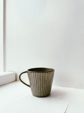 Load image into Gallery viewer, Mug - speckled brown