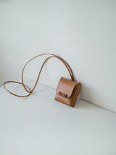 Load image into Gallery viewer, Woven Mini Case in Chestnut