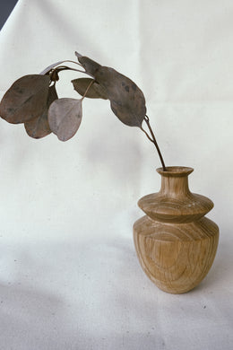 Wooden vase - oak no.1