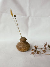 Load image into Gallery viewer, Wooden mini vase - oak no.2