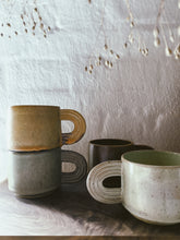 Load image into Gallery viewer, Bow mug - mintgreen