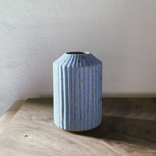 Load image into Gallery viewer, Vase high - Blue