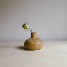 Load image into Gallery viewer, Wooden vase - low